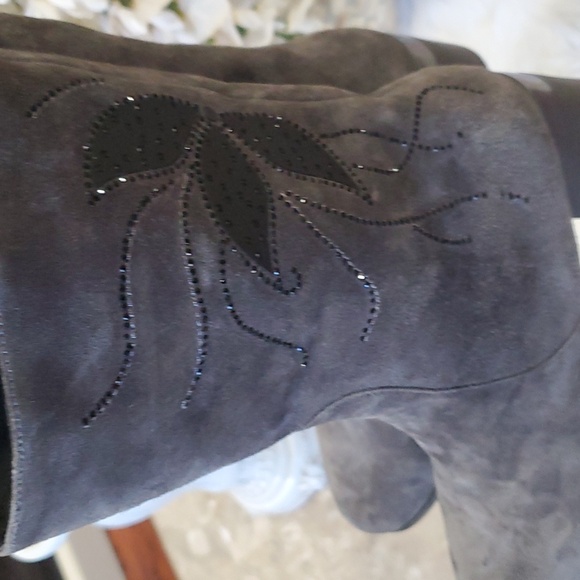 Bonetti  collection grey women's suade boots size 7 - Picture 11 of 16